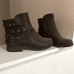 Sonoma Ankle Boots